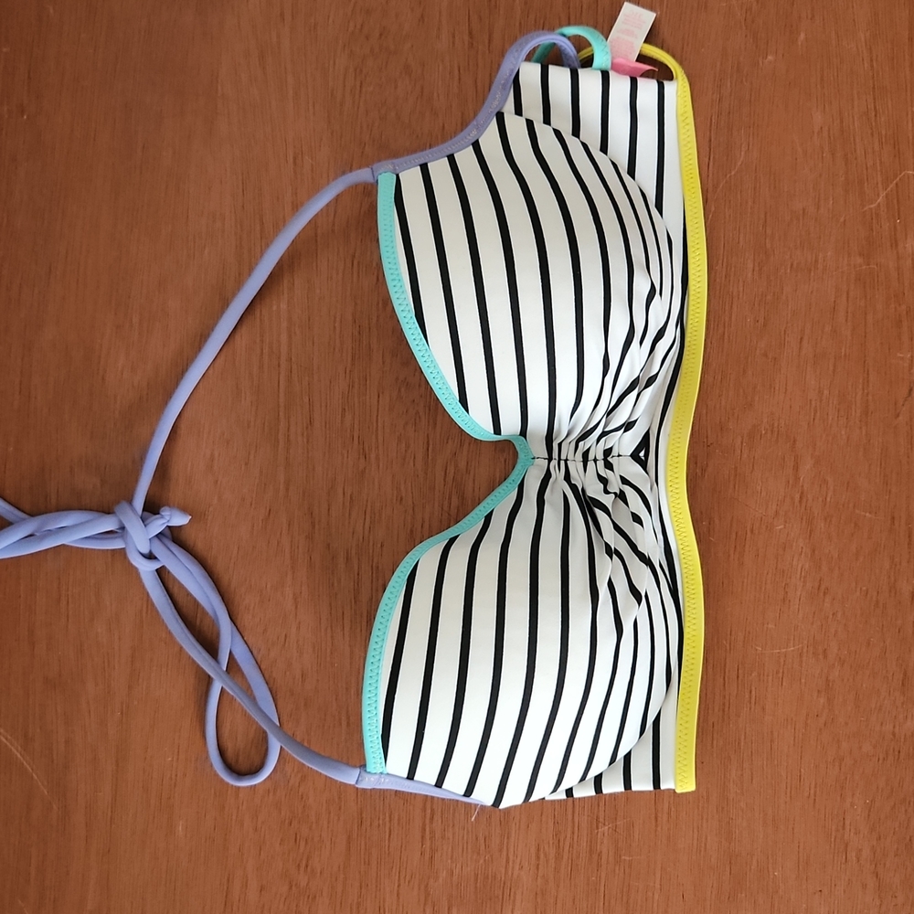 Victoria's Secret Swim Top 32 C